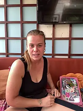 Stellamarbella online show from 9, 4, 2026