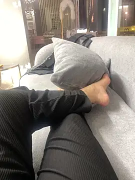 Snapshot of sesa12 chatting on 4, 11, 2025 sesa12 online show from 4, 11, 2025