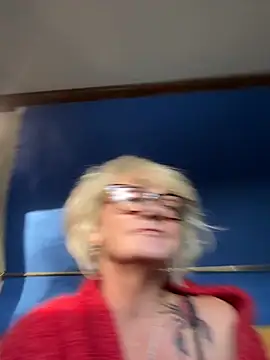 Snapshot of ladyboatlady chatting on 22, 9, 2025 ladyboatlady online show from 22, 9, 2025