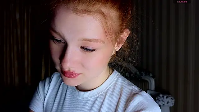 Juuulia  online show from 9, 3, 2026