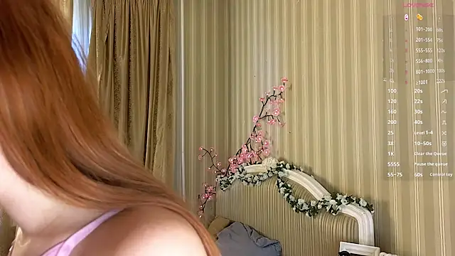 Juuulia  online show from 30, 3, 2026