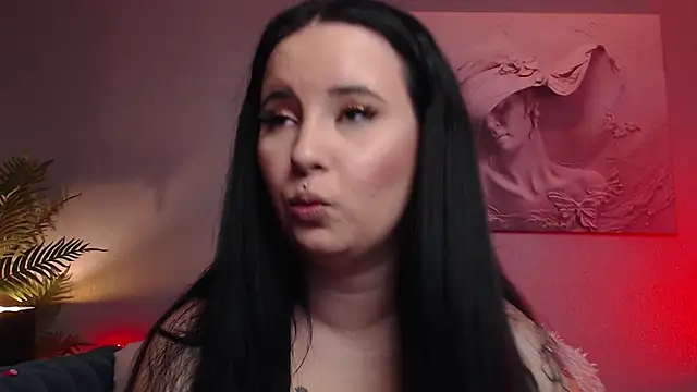 Snapshot of MikaSnake chatting on 21, 9, 2025 MikaSnake online show from 21, 9, 2025