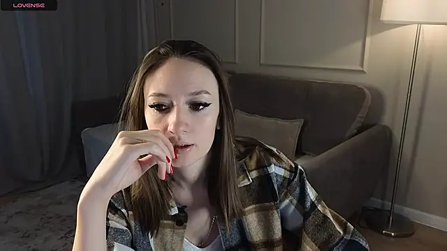 cutienaughtygirl online show from 19, 11, 2025