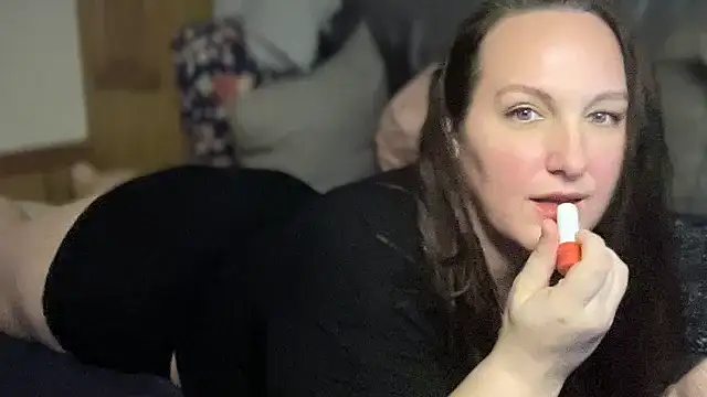 Snapshot of Just_Trudy chatting on 6, 11, 2025 Just Trudy online show from 6, 11, 2025