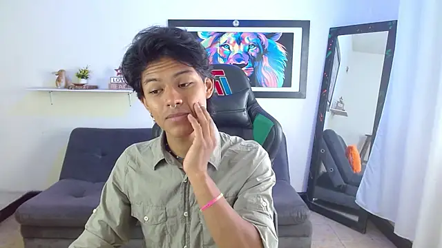 Snapshot of dreyk20 chatting on 12, 11, 2025 dreyk20 online show from 12, 11, 2025