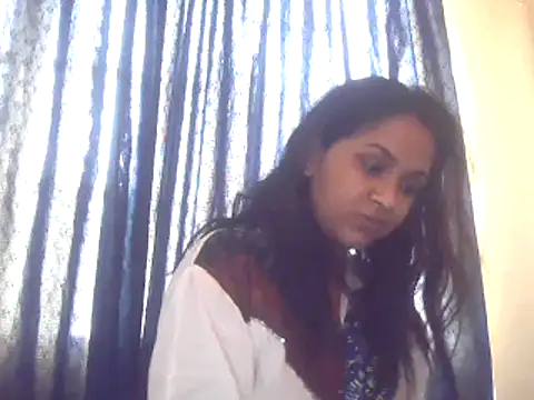 Snapshot of cute_indianxo chatting on 14, 9, 2025 cute indianxo online show from 14, 9, 2025