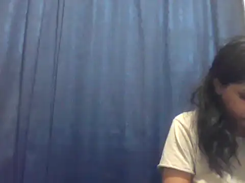 Snapshot of cute_indianxo chatting on 29, 9, 2025 cute indianxo online show from 29, 9, 2025