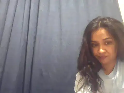 Snapshot of cute_indianxo chatting on 12, 10, 2025 cute indianxo online show from 12, 10, 2025