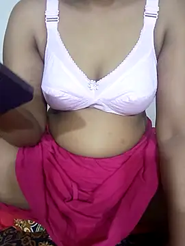 Snapshot of tissa12 chatting on 8, 9, 2025 tissa12 online show from 8, 9, 2025