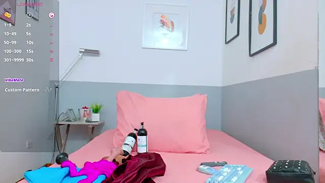 cutepetitee online show from 20, 9, 2025