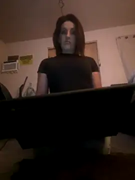 Snapshot of silverbay-456 chatting on 17, 11, 2025 silverbay-456 online show from 17, 11, 2025