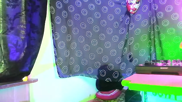 Snapshot of DjDiCKmannOnE chatting on 2, 2, 2026 DjDiCKmannOnE online show from 2, 2, 2026