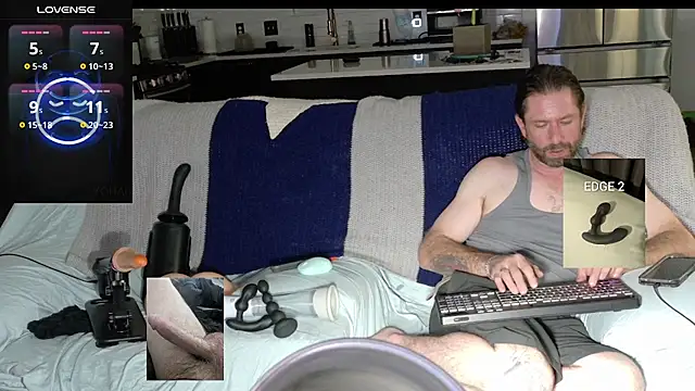 Snapshot of danoo84 chatting on 9, 11, 2025 danoo84 online show from 9, 11, 2025