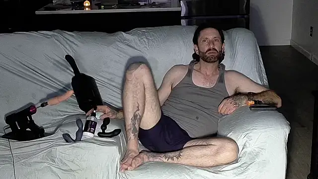 Snapshot of danoo84 chatting on 19, 11, 2025 danoo84 online show from 19, 11, 2025