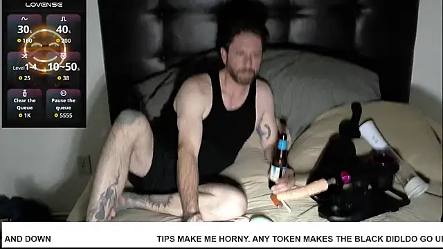 Snapshot of danoo84 chatting on 28, 11, 2025 danoo84 online show from 28, 11, 2025