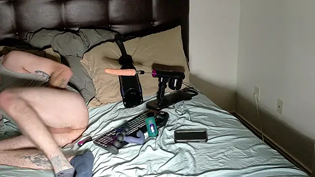 Snapshot of danoo84 chatting on 2, 12, 2025 danoo84 online show from 2, 12, 2025