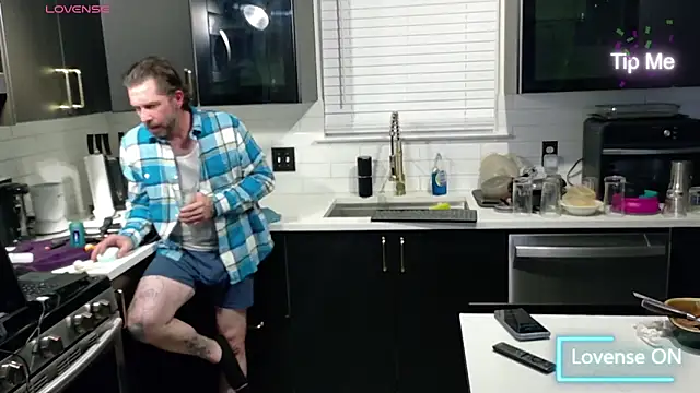 Snapshot of danoo84 chatting on 6, 1, 2026 danoo84 online show from 6, 1, 2026