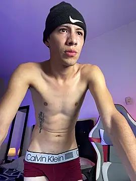 Snapshot of santiago_cutex chatting on 3, 5, 2026 santiago cutex online show from 3, 5, 2026