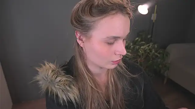 lisa schiele online show from 5, 1, 2026