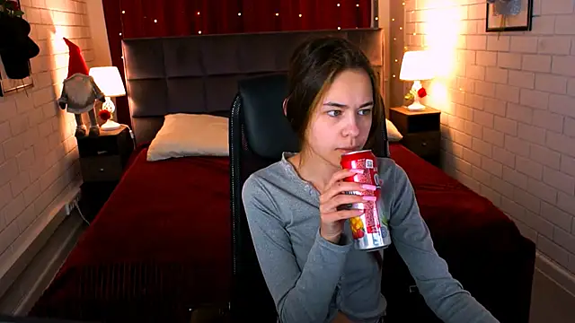 UliaNeer online show from 23, 4, 2026