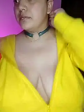 Snapshot of kittenFreyja_ chatting on 20, 11, 2025 kittenFreyja online show from 20, 11, 2025