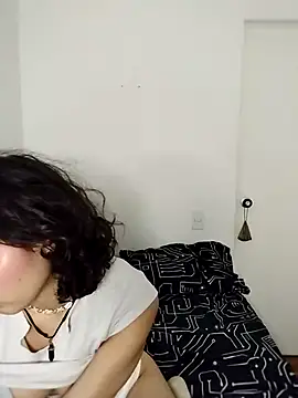 Snapshot of LuaBusch chatting on 26, 10, 2025 LuaBusch online show from 26, 10, 2025