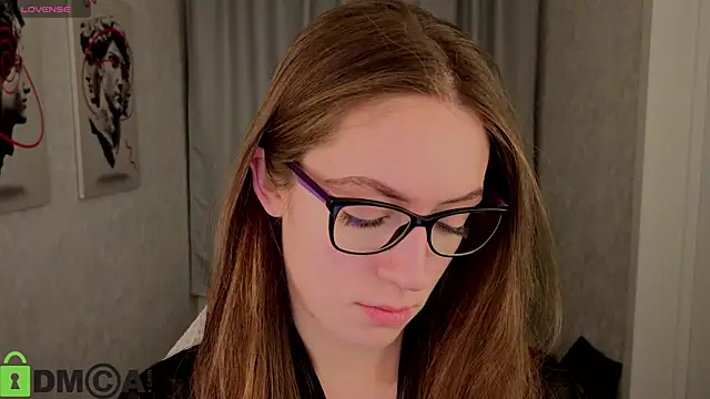 Agnes Wells online show from 25, 11, 2025