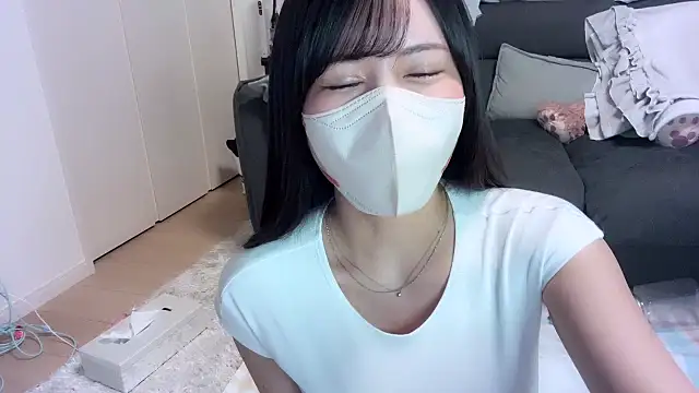 Snapshot of moemilk chatting on 28, 10, 2025 moemilk online show from 28, 10, 2025