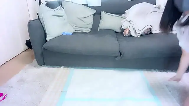 Snapshot of moemilk chatting on 6, 11, 2025 moemilk online show from 6, 11, 2025