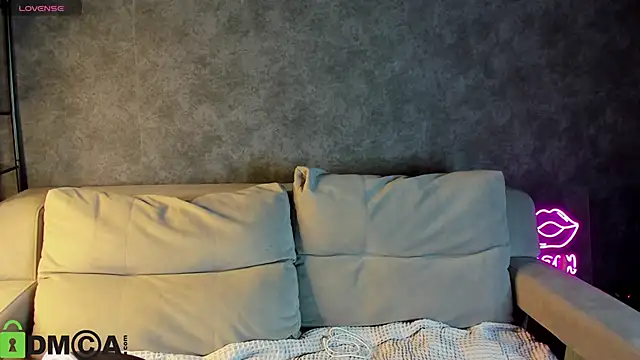 Casey Sweeet online show from 17, 10, 2025