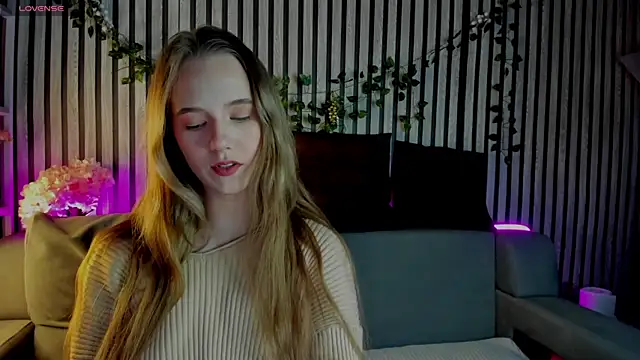 Casey Sweeet online show from 7, 2, 2026