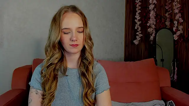 Casey Sweeet online show from 8, 3, 2026