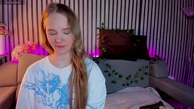 Casey Sweeet online show from 30, 3, 2026