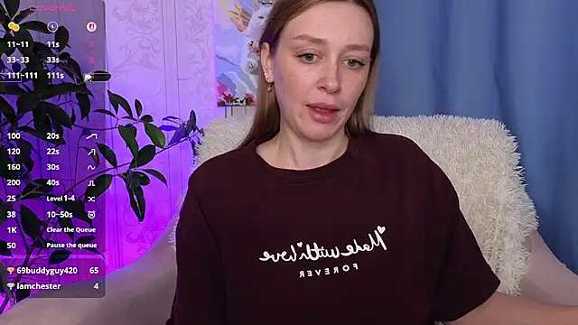 Snapshot of evashiny_ chatting on 3, 5, 2026 evashiny online show from 3, 5, 2026