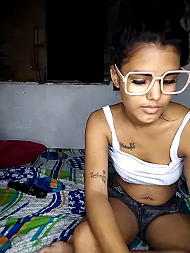 Snapshot of Vale_Nikol21 chatting on 12, 6, 2026 Vale Nikol21 online show from 12, 6, 2026