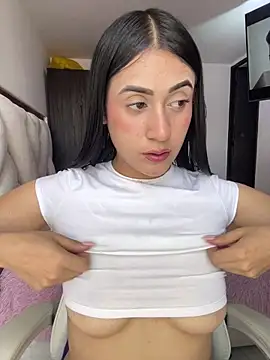 Snapshot of isabela_l chatting on 15, 5, 2026 isabela l online show from 15, 5, 2026