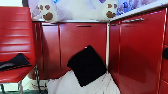 SquirtMilf00 online show from 25, 2, 2026