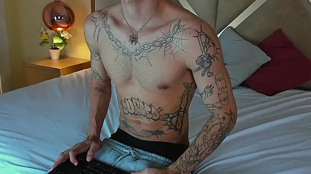 Enzo Hunter online show from 18, 5, 2026