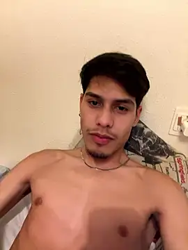 Miguel02ex online show from 13, 1, 2026