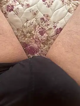 Snapshot of KAZANOVAA chatting on 4, 4, 2026 KAZANOVAA online show from 4, 4, 2026