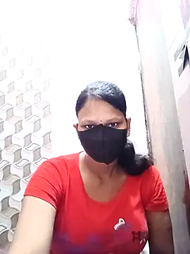 Snapshot of varnika chatting on 7, 10, 2025 varnika online show from 7, 10, 2025