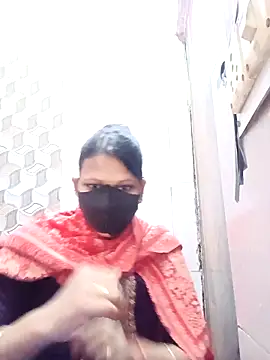 Snapshot of varnika chatting on 9, 11, 2025 varnika online show from 9, 11, 2025