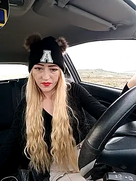 DeeA Blondy online show from 18, 10, 2025