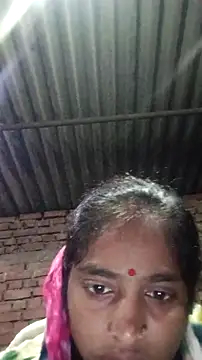 Snapshot of Guriya0076 chatting on 17, 12, 2025 Guriya0076 online show from 17, 12, 2025