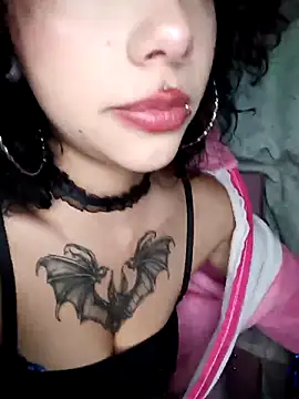 Snapshot of U-Upaaita chatting on 9, 2, 2026 U-Upaaita online show from 9, 2, 2026