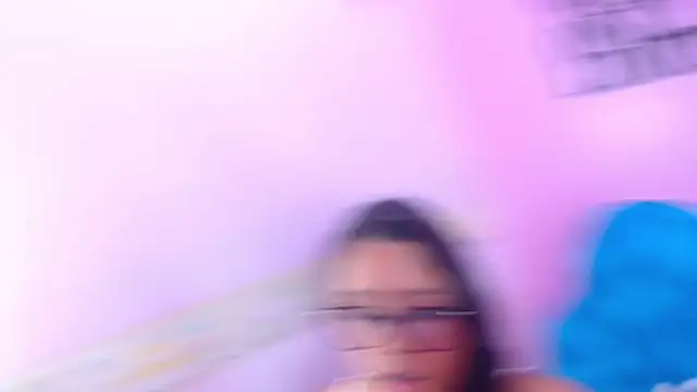 Snapshot of EMMA_ROGGER chatting on 30, 11, 2025 EMMA ROGGER online show from 30, 11, 2025