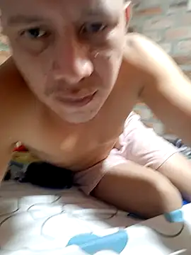 Snapshot of GaaraDiaz chatting on 19, 10, 2025 GaaraDiaz online show from 19, 10, 2025