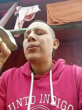 Snapshot of GaaraDiaz chatting on 24, 11, 2025 GaaraDiaz online show from 24, 11, 2025