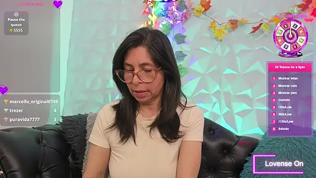 SabinaDeluxe cg online show from 6, 11, 2025