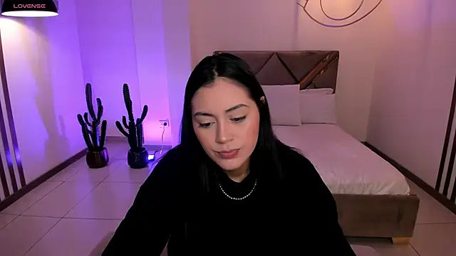 AmbarJames  online show from 9, 1, 2026